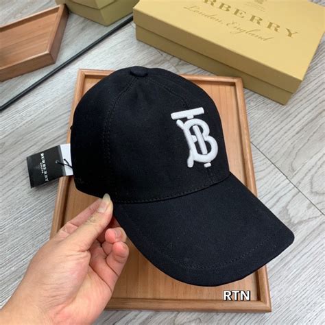 หมวก burberry